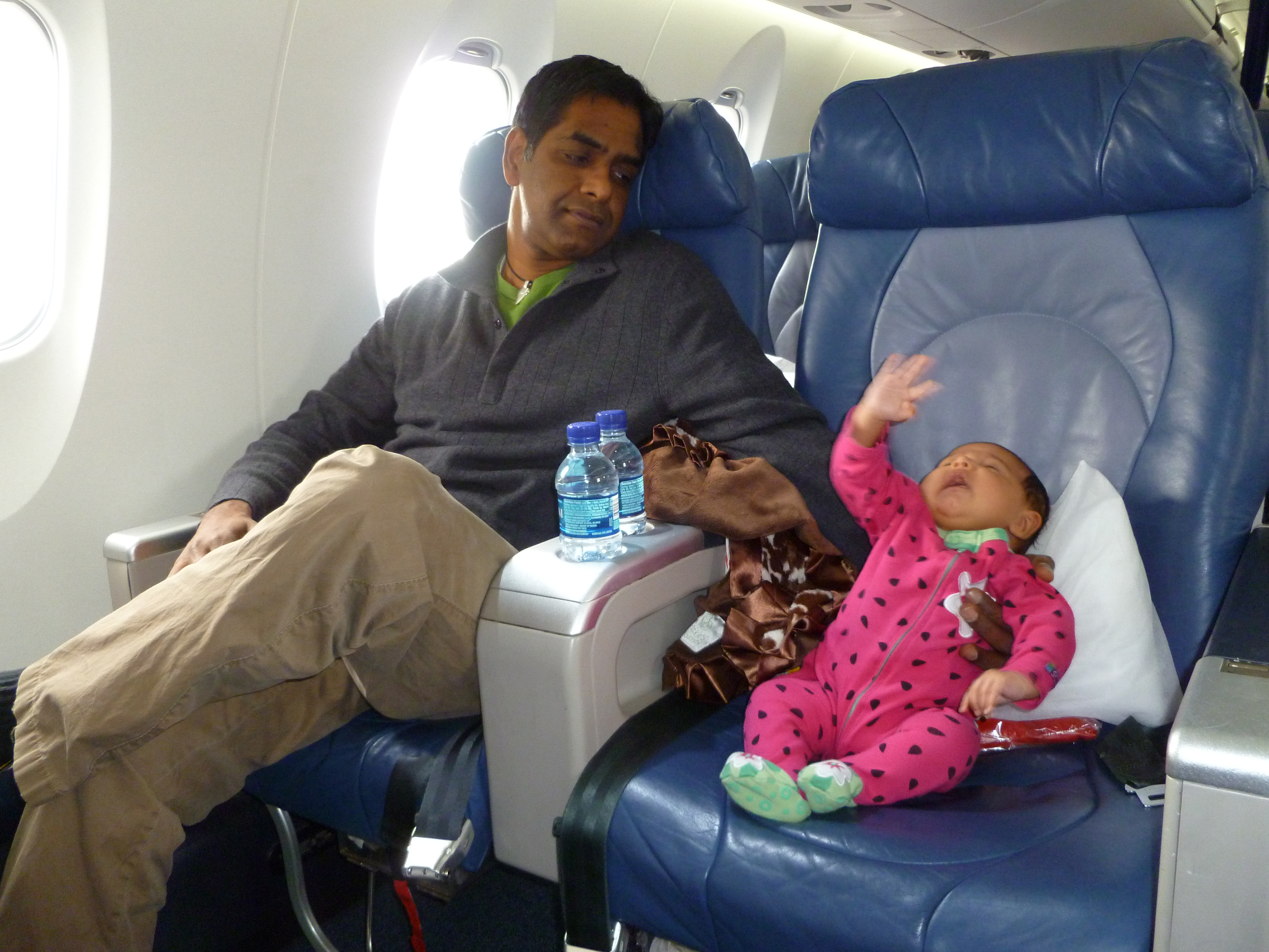 bassinet seat on airplane